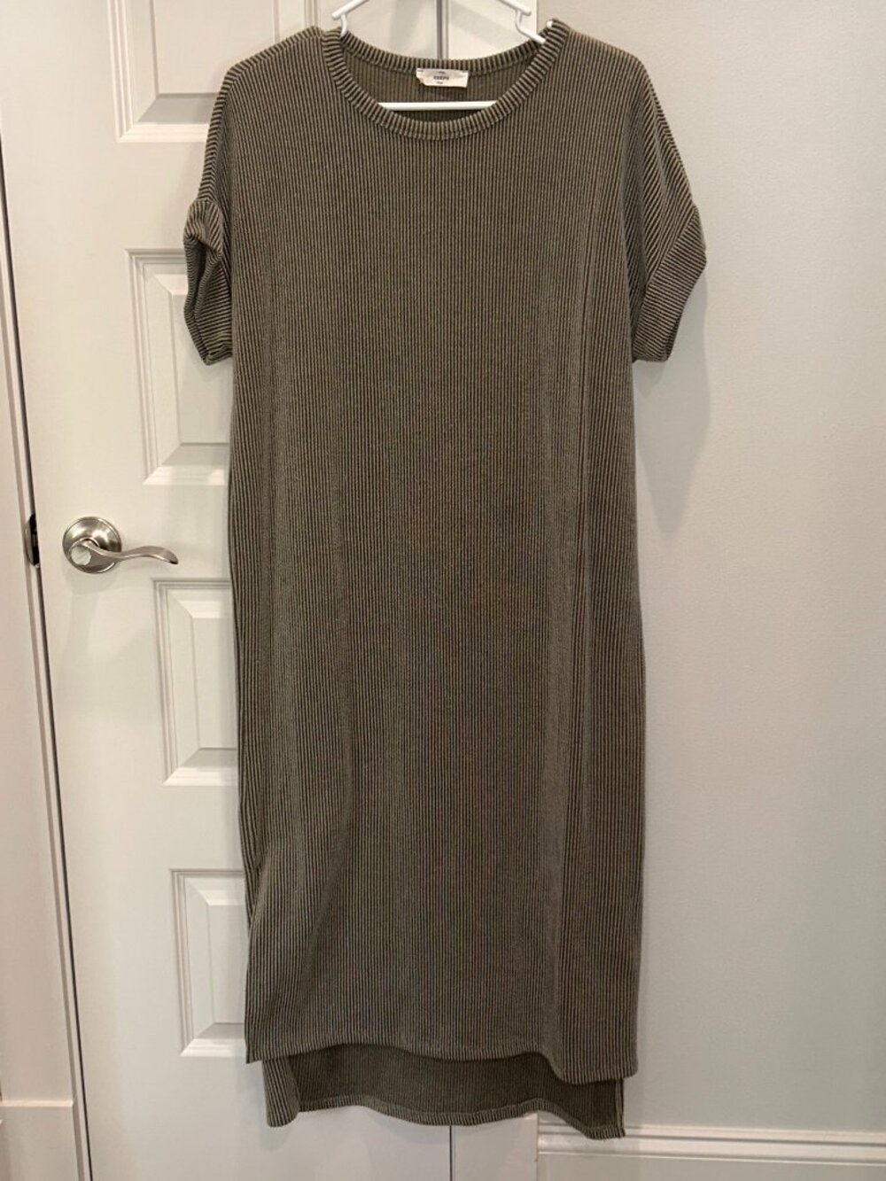 Entro Raised Rib Maxi Dress- Olive Green